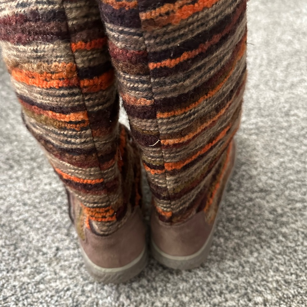 Merrell Boots. - Picture 3 of 5